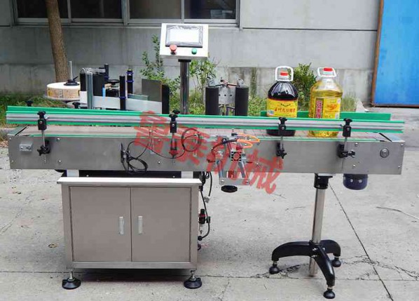 方桶貼標機
