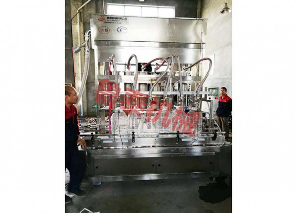 中桶伺服高速灌裝機(jī)